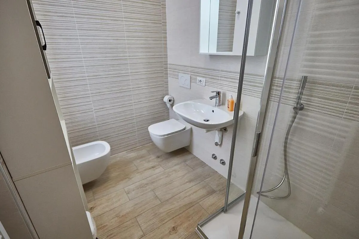 Cattaneo 65 3 Bedrooms 5 Minutes From Lake And Station W Parking Лекко 0*,  Италия