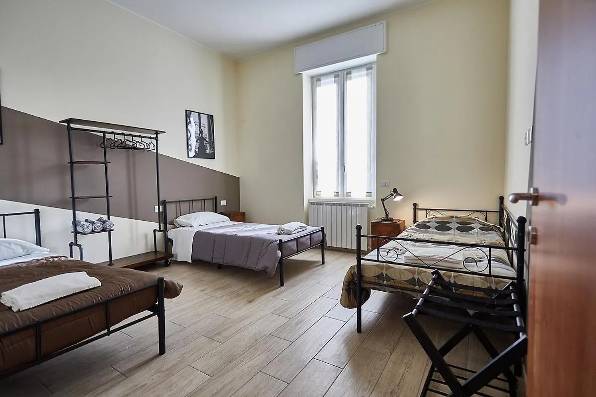 Апартаменты Cattaneo 65 3 Bedrooms 5 Minutes From Lake And Station W Parking Лекко